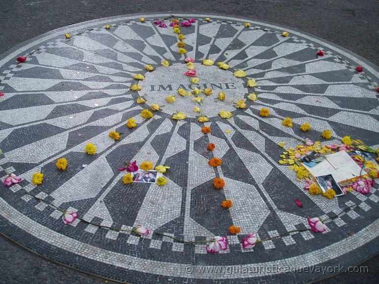 Strawberry Fields y su famoso mosaico de Imagine