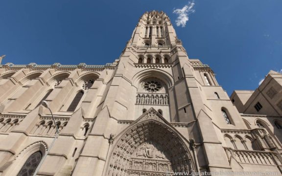 Arte medieval y colosales iglesias modernas en Nueva York