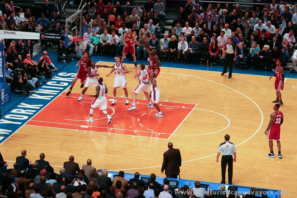 Viendo a los Knicks en el Madison Square Garden