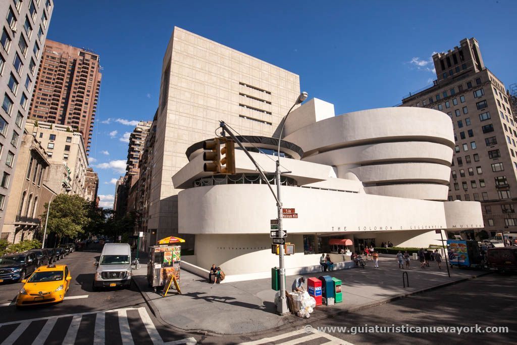 El museo Guggenheim, desde la Quinta Avenida