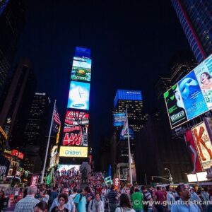 Carteles de Broadway en Times Square