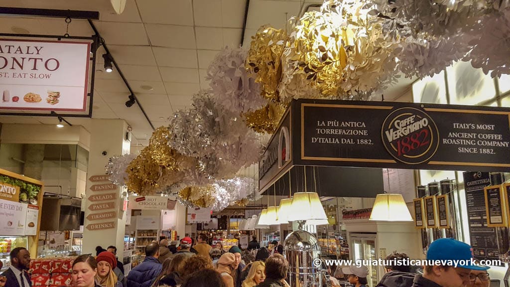 El interior del mercado de Eataly