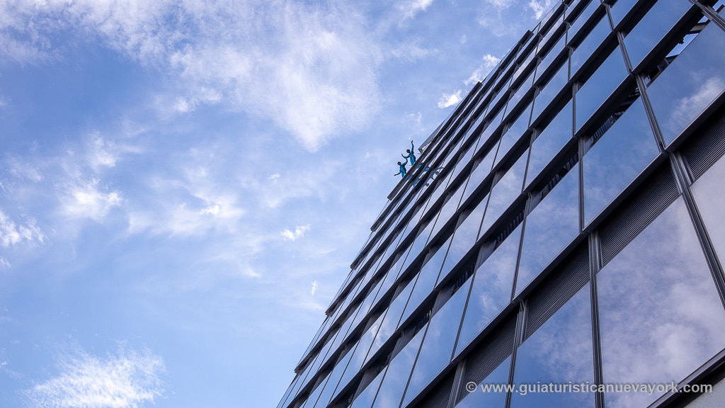 The Edge - City Climb