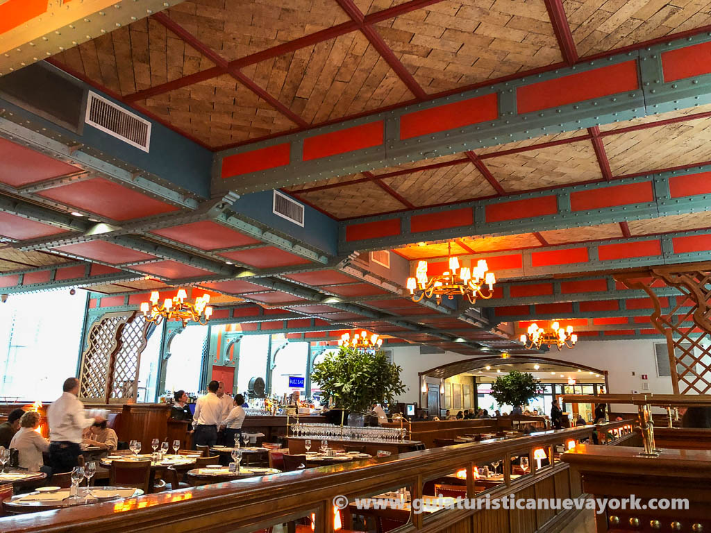 Interior de Pershing Square Interior de Pershing Square